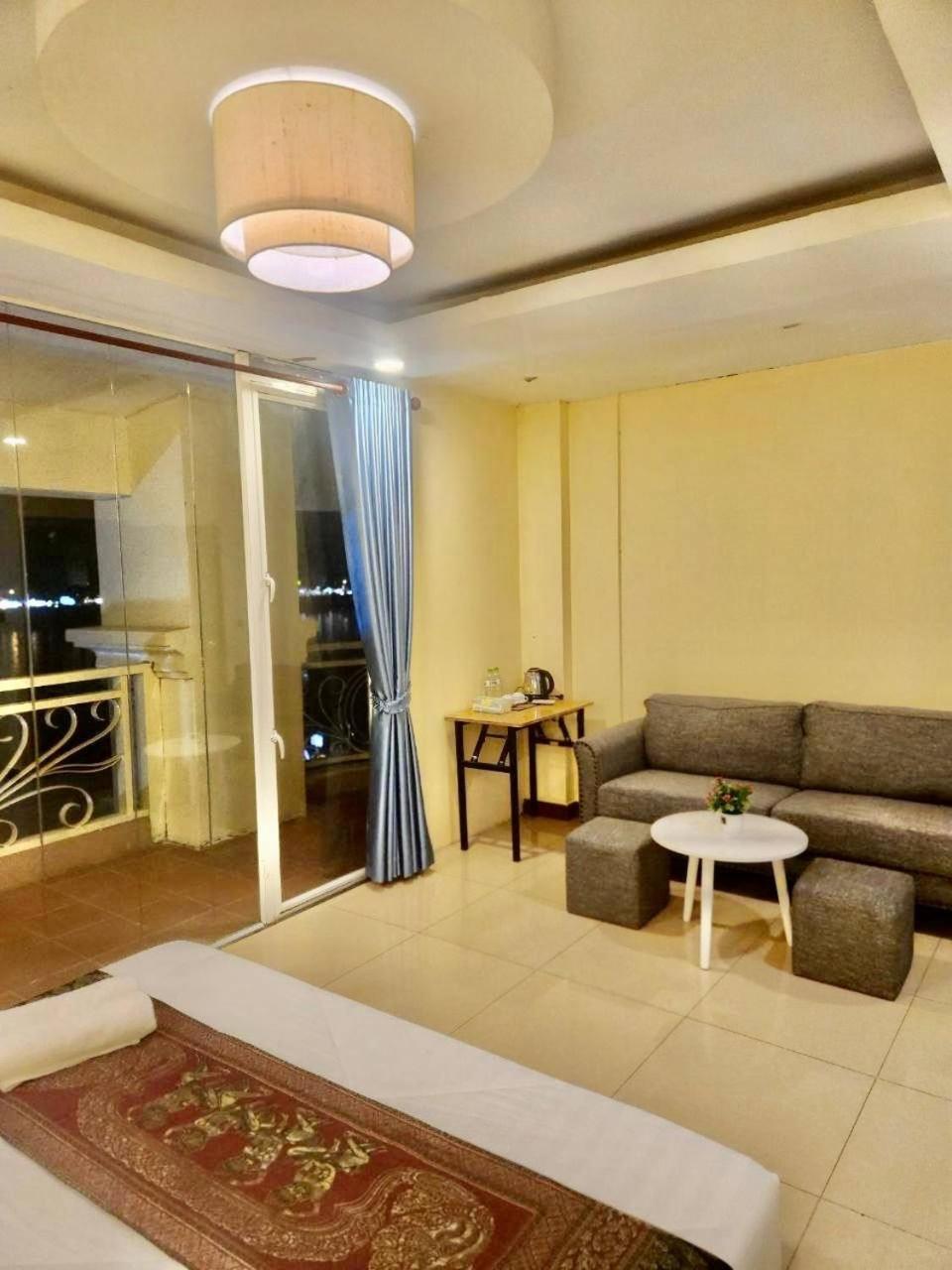 Soma Hotel Phnom Penh Eksteriør billede